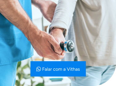 Profissional cuidando de paciente